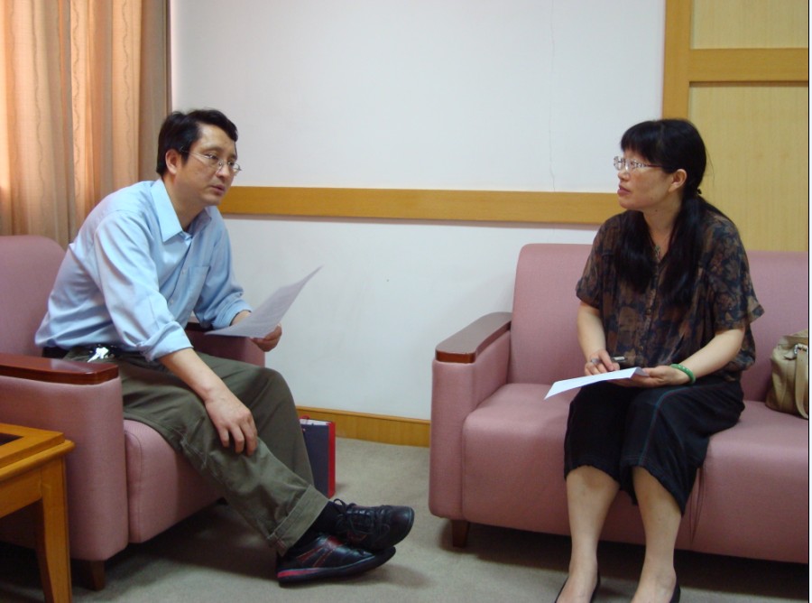 汪霞教授率领研究团队到上海大学调研