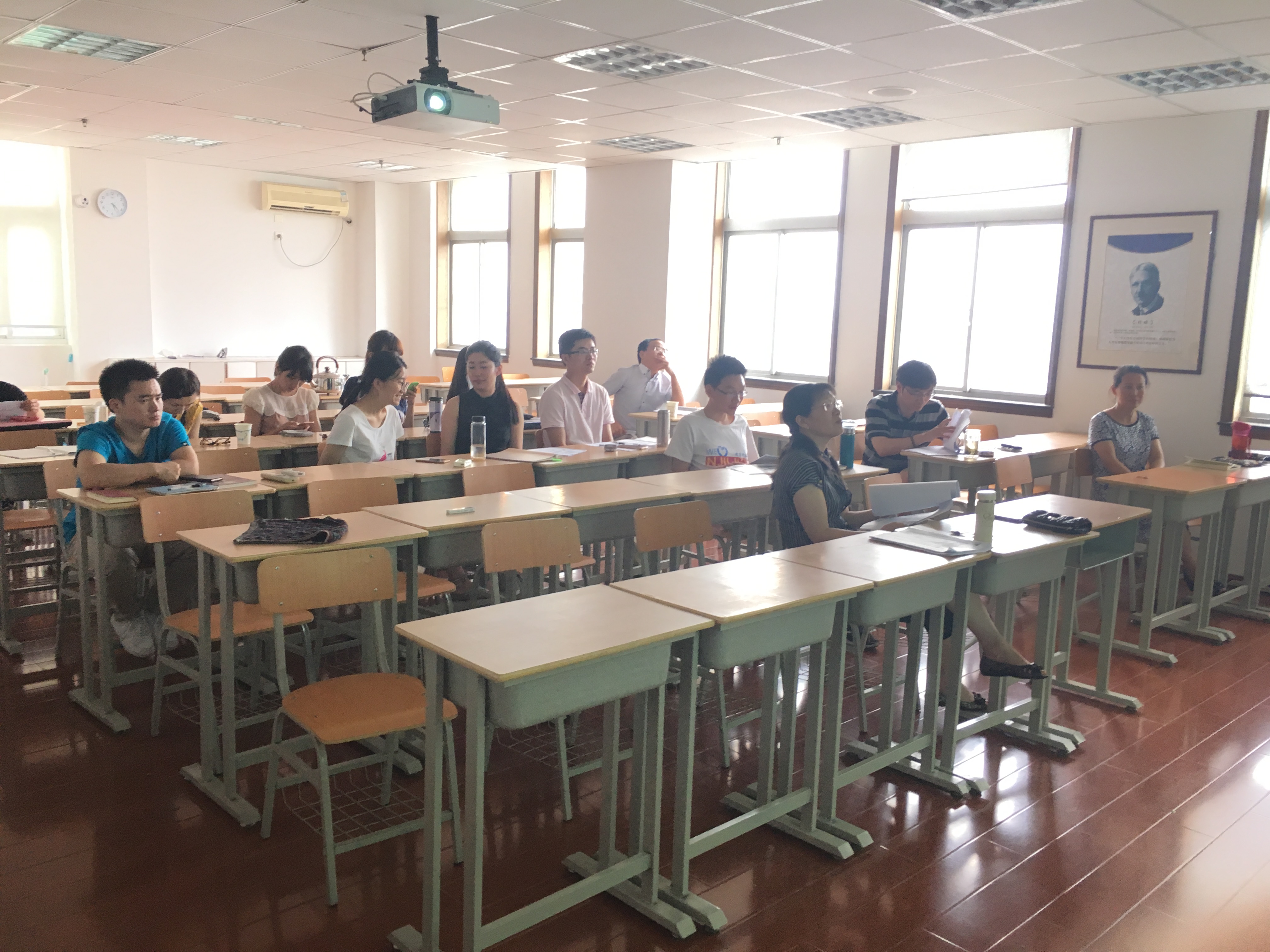 团队举行2014级硕士研究生开题报告会 团队举行2014级硕士研究生开题报告会