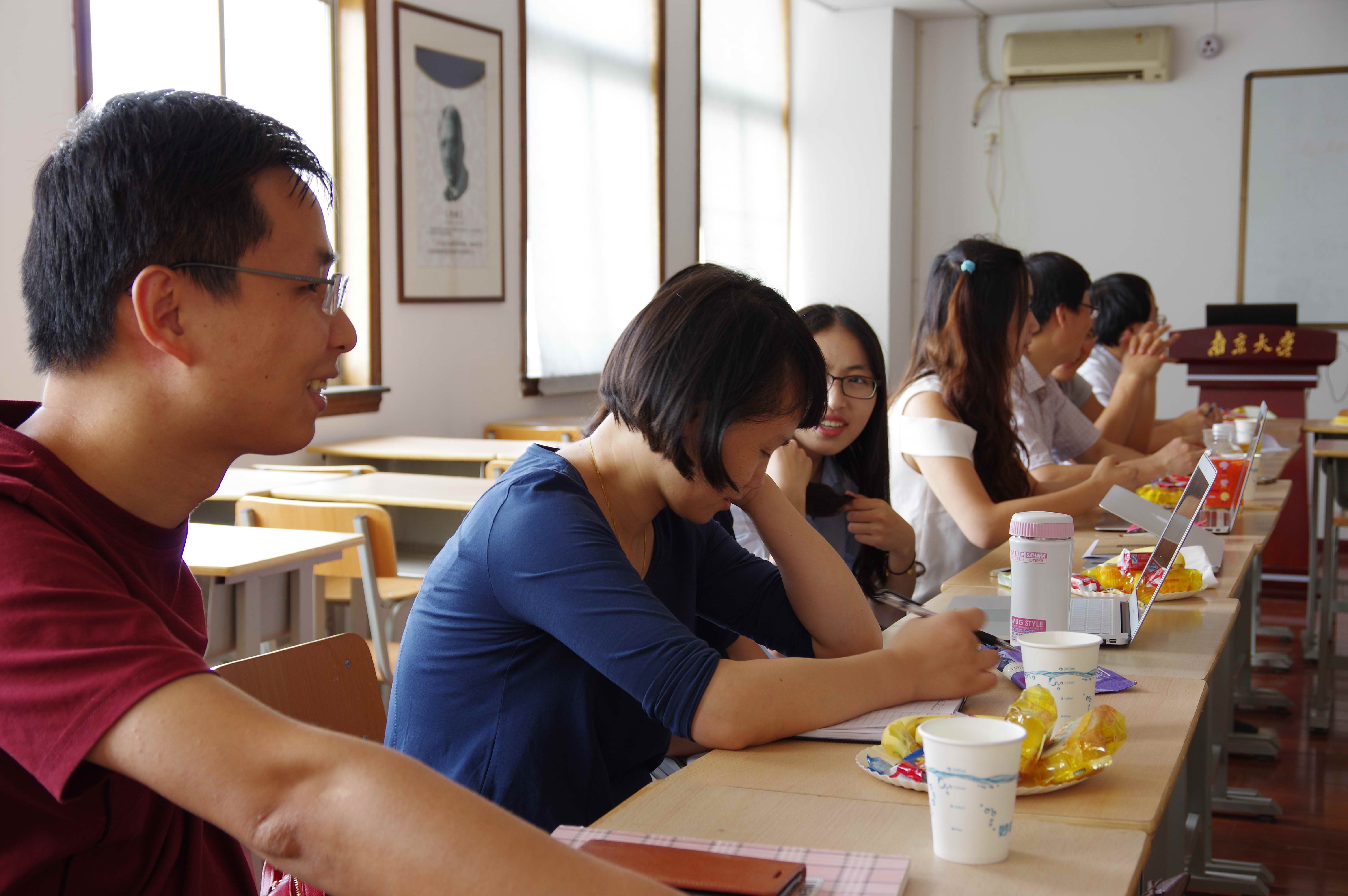 秋风飒爽,“唤醒”新学期――记2016年秋学期学习和研究总结与交流会 秋风飒爽,“唤醒”新学期――记2016年秋学期学习和研究总结与交流会