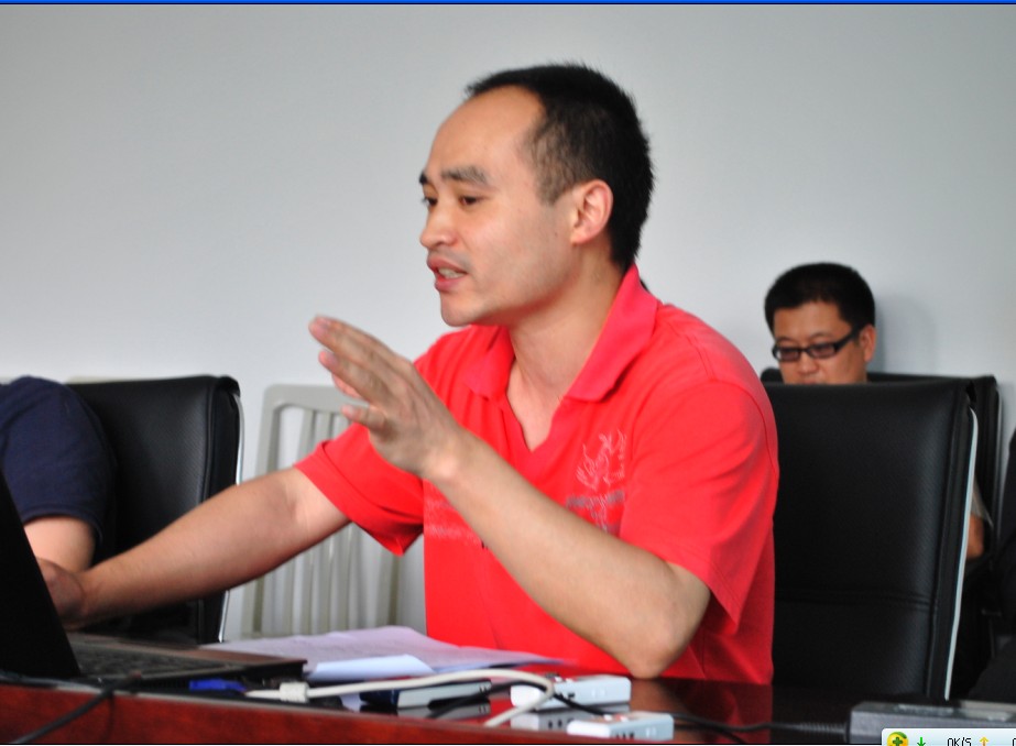 2009级硕士顺利开题 2009级硕士顺利开题