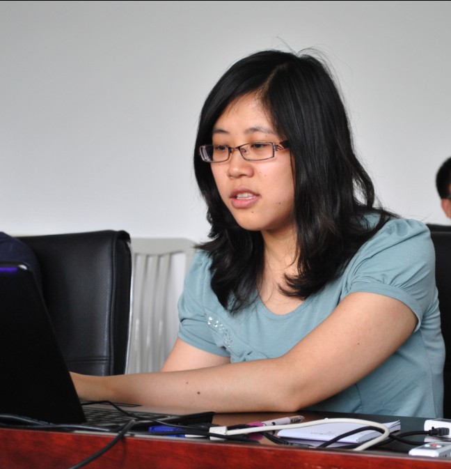 2009级硕士顺利开题 2009级硕士顺利开题