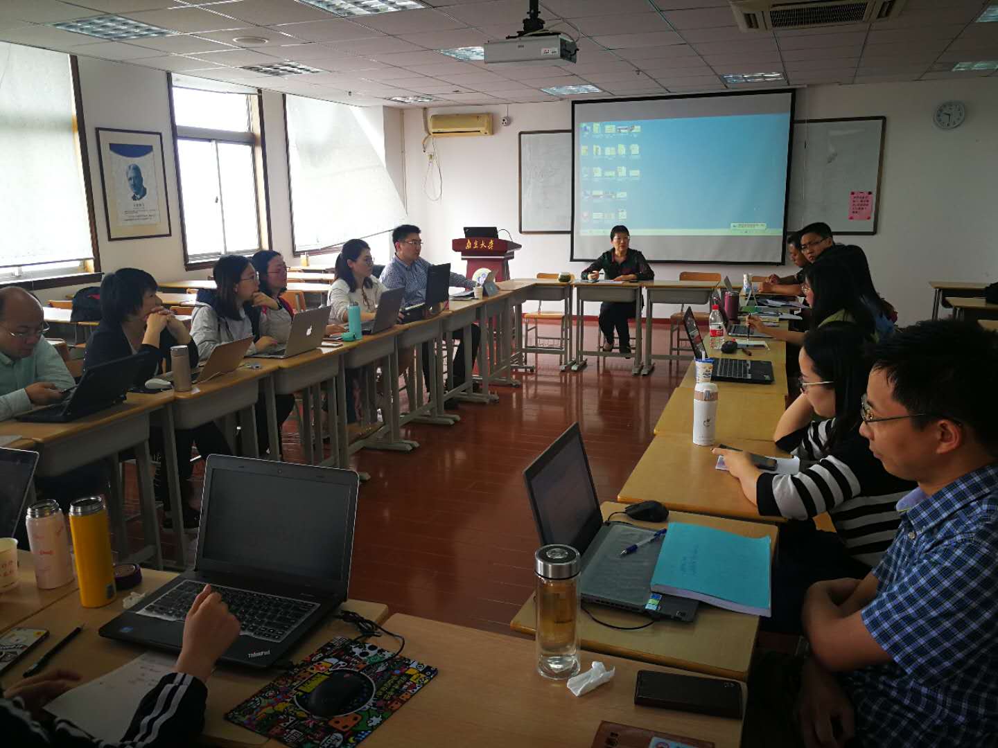 团队举行博士学位论文选题报告会 团队举行博士学位论文选题报告会