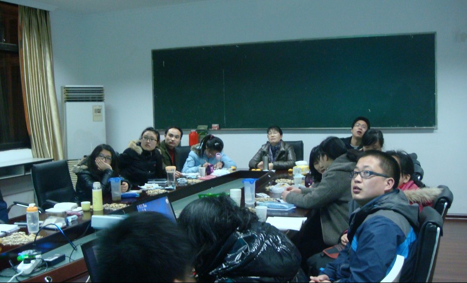 学期总结与计划汇报会顺利召开