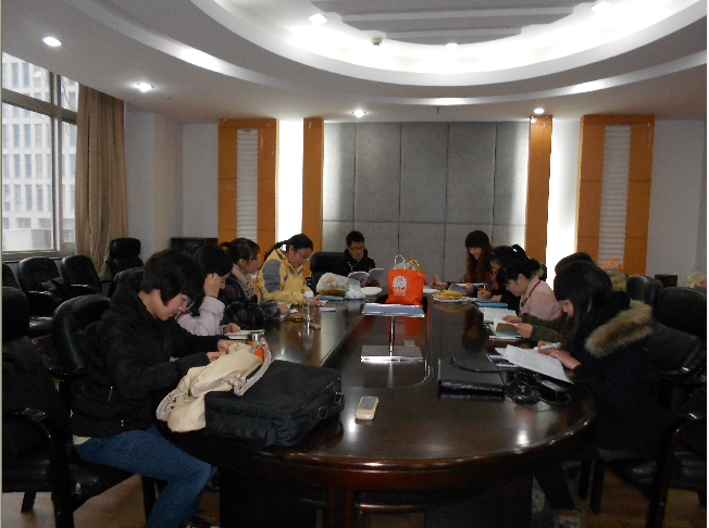 第一学习小组召开《全球高等教育趋势》读书交流会 第一学习小组召开《全球高等教育趋势》读书交流会