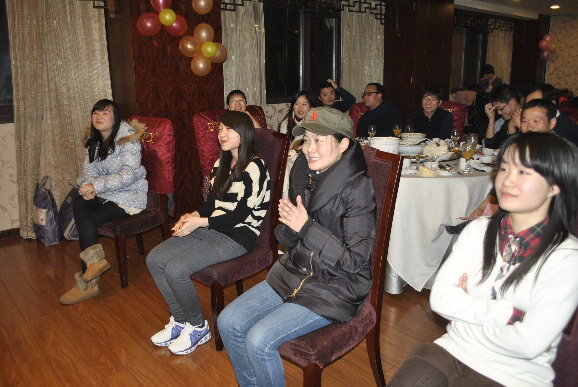 庆元旦、迎新年：欢乐、惊喜、感恩