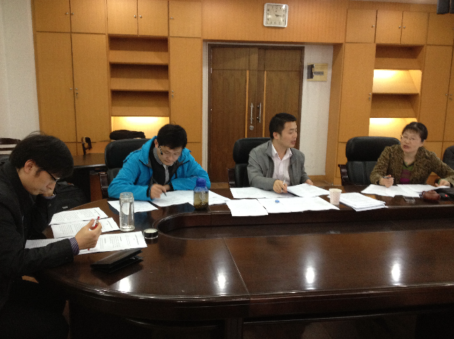 “我国学术型研究生课程体系建设”课题组召开主要负责人研讨会