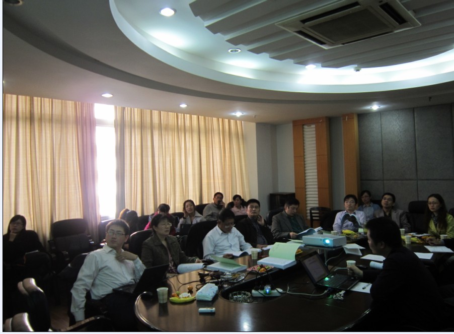 团队举行博士学位论文预答辩会 团队举行博士学位论文预答辩会