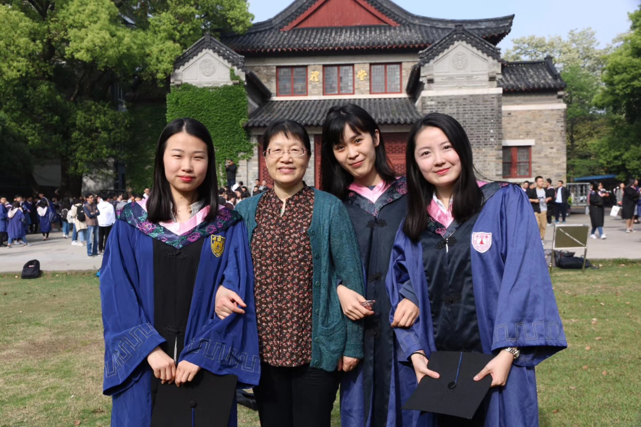 2016级学术型硕士生顺利通过毕业论文答辩 2016级学术型硕士生顺利通过毕业论文答辩