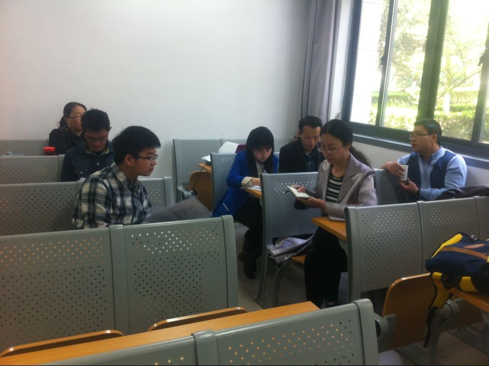 思想与智慧的碰撞--2014年春学期第二小组读书报告会
