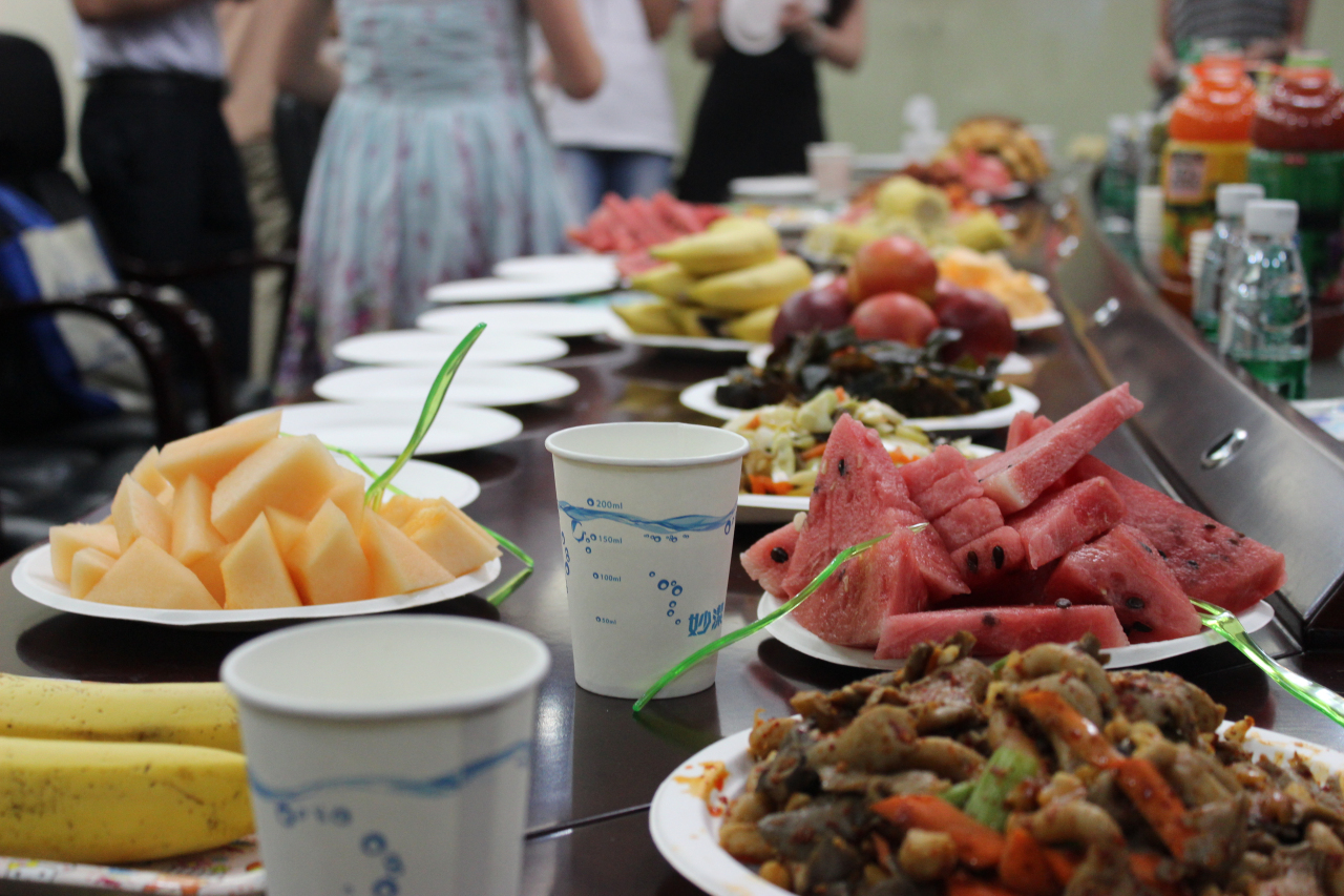 欢送2013届毕业生茶话会 欢送2013届毕业生茶话会