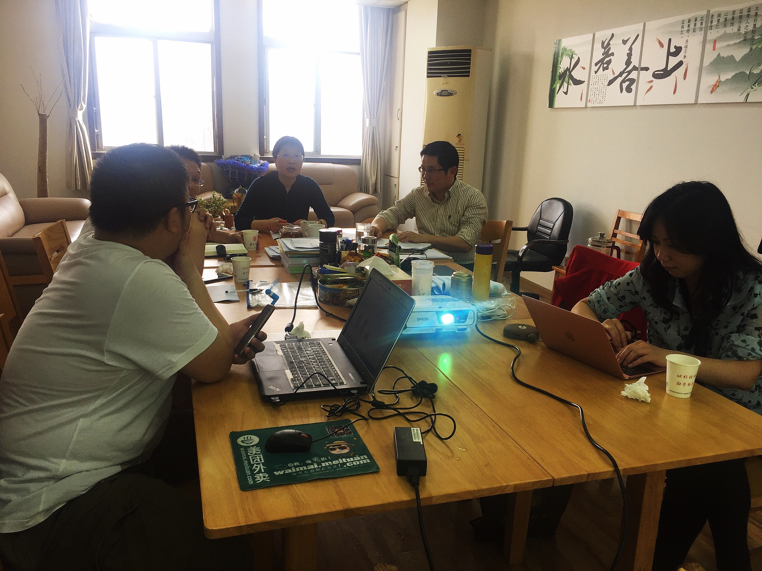 《江苏省研究生教育质量年度报告（2018）》课题组召开统稿会