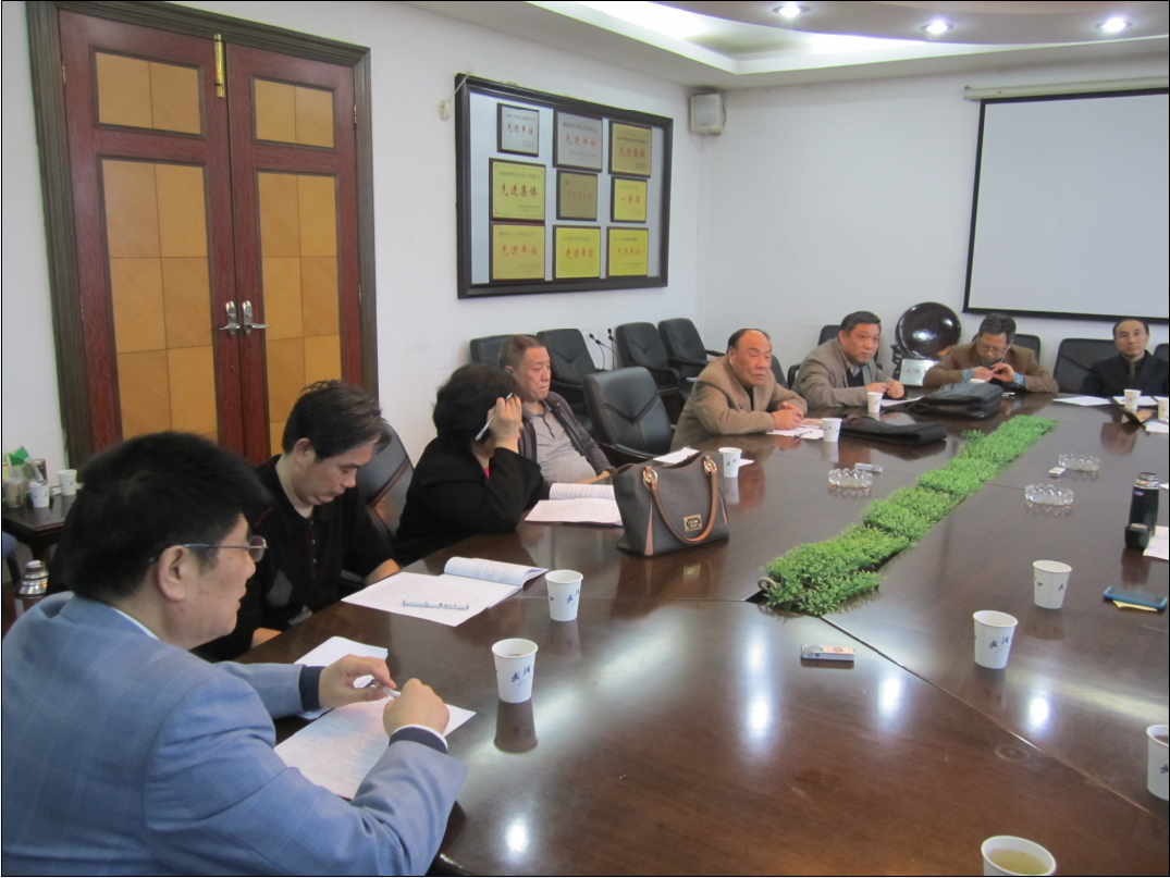 武汉大学学术学位研究生课程体系建设师生座谈会 武汉大学学术学位研究生课程体系建设师生座谈会